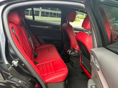 2024 Alfa Romeo Stelvio Veloce AWD