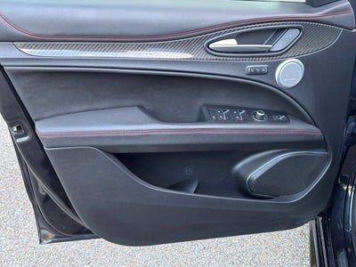 2023 Alfa Romeo Stelvio Estrema AWD