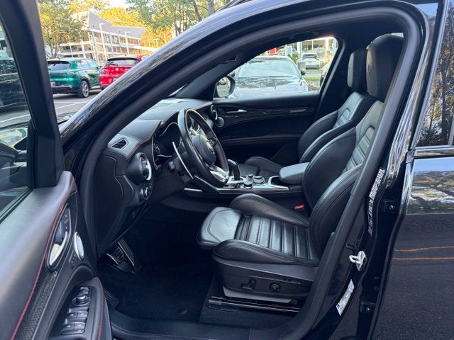 2023 Alfa Romeo Stelvio Estrema AWD