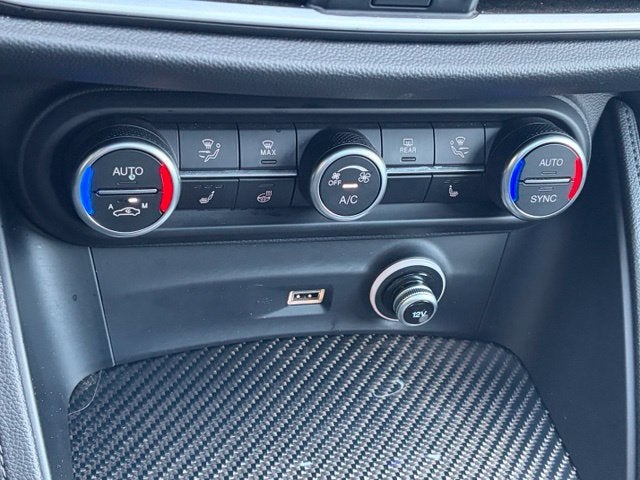 2023 Alfa Romeo Stelvio Estrema AWD