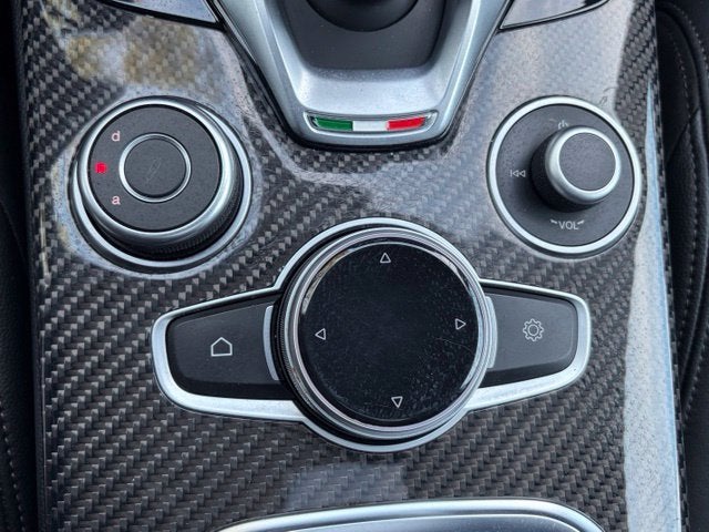 2023 Alfa Romeo Stelvio Estrema AWD